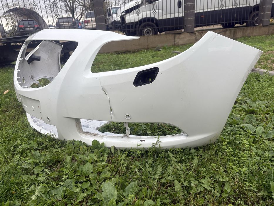 Предна броня за Опел Инсигниа / Opel Insignia A  2009 - 2012