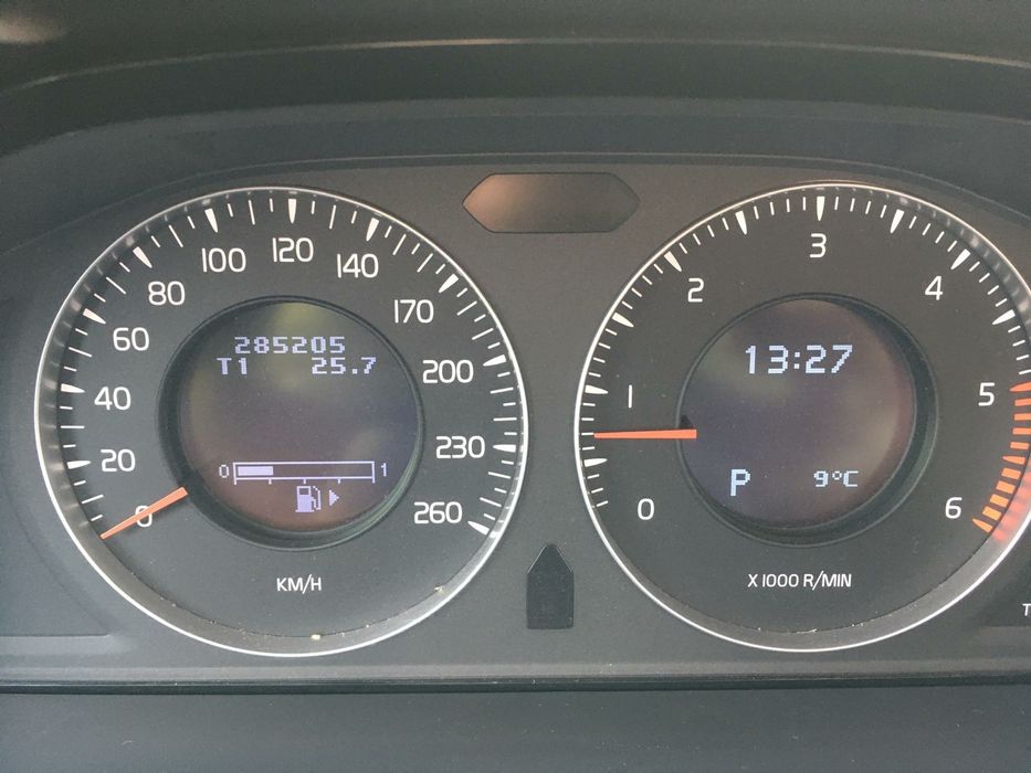 Volvo XC 70   2.4 ,  4x4 , automat