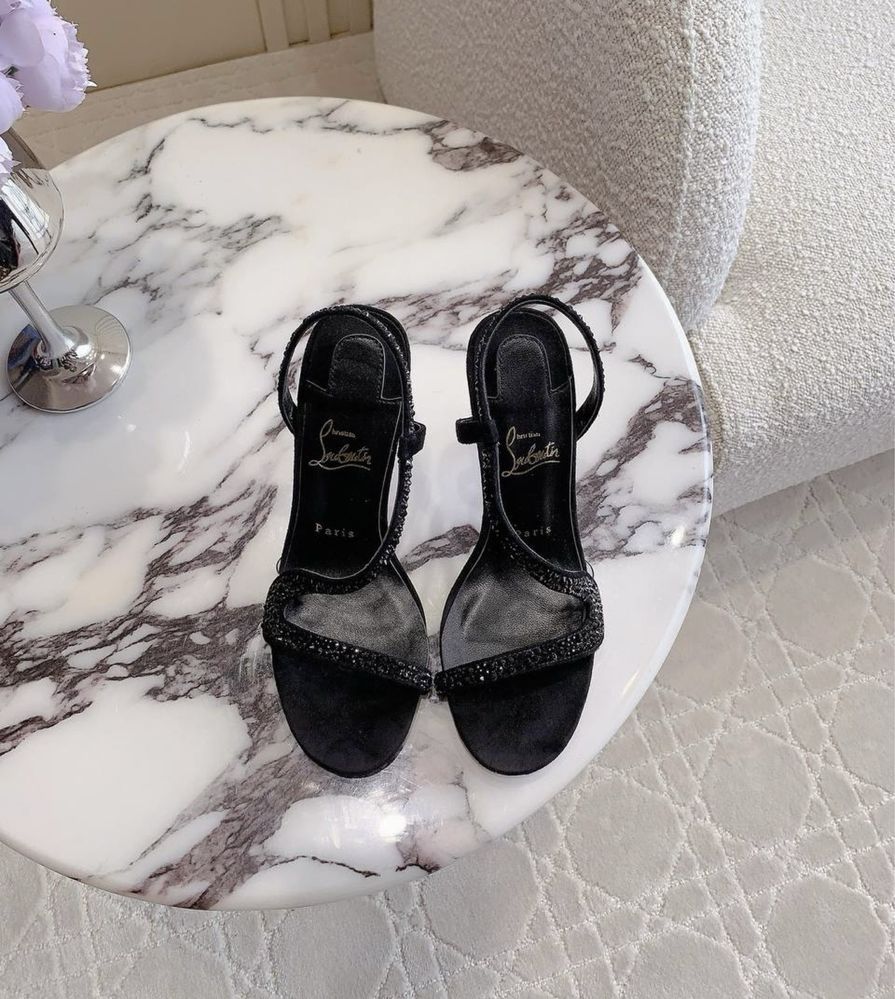 Pantofi Louboutin