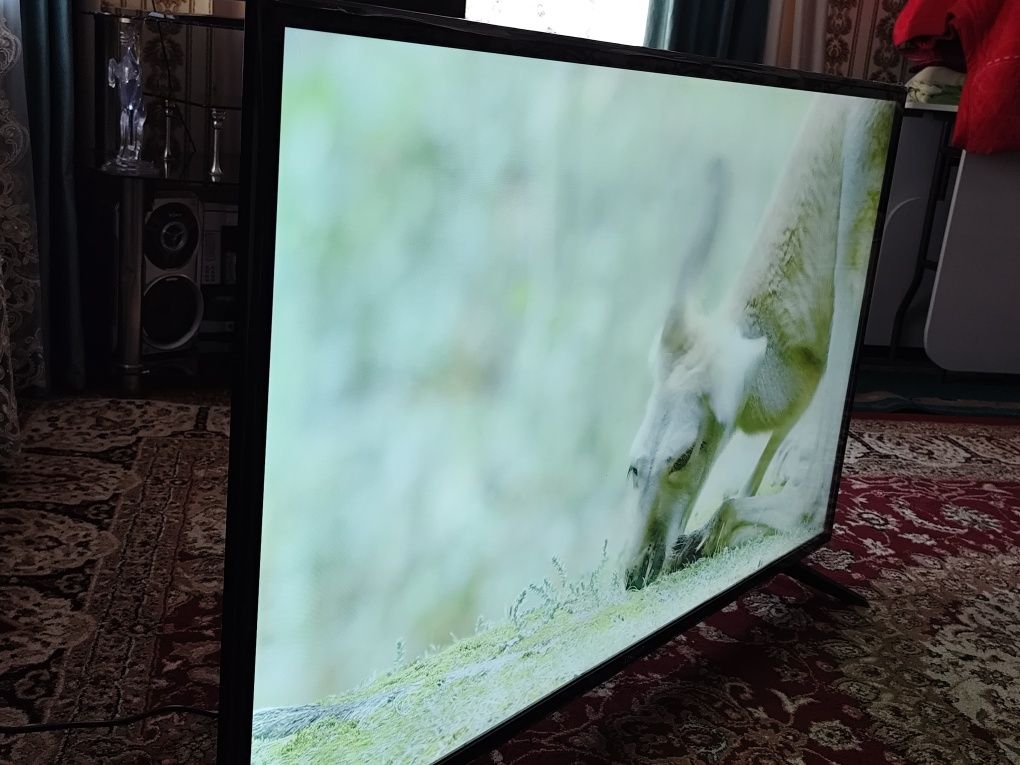 Продам телевизор Samsung диагональ 140 см