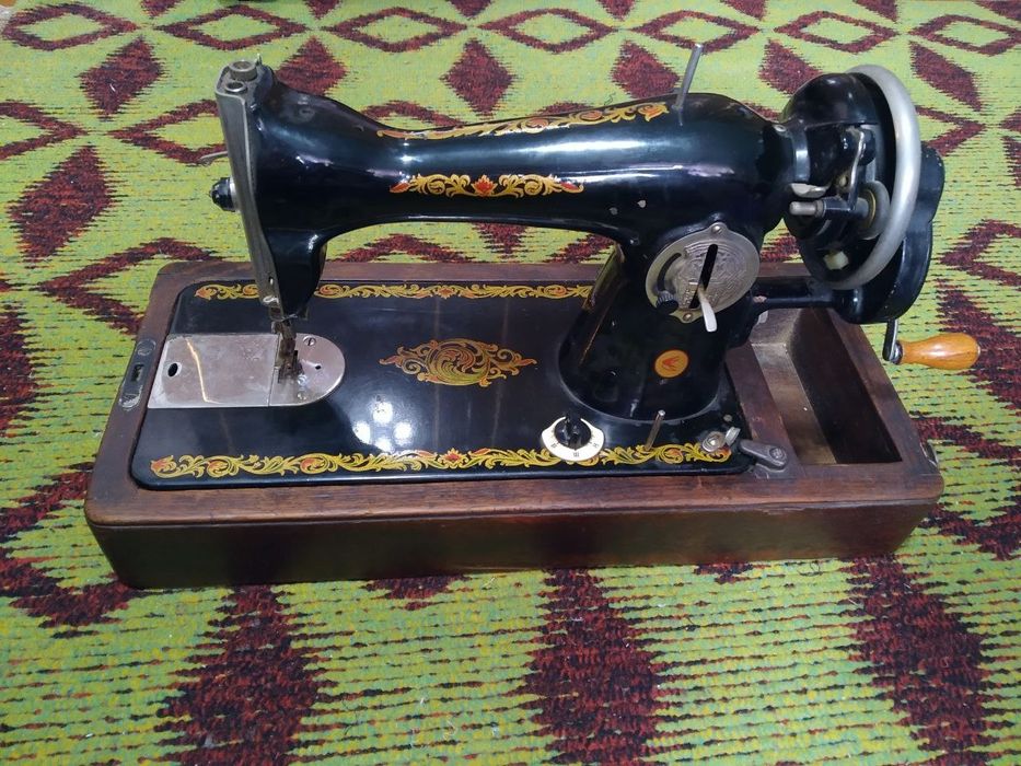 Швейная машинка,тикиш мощина
