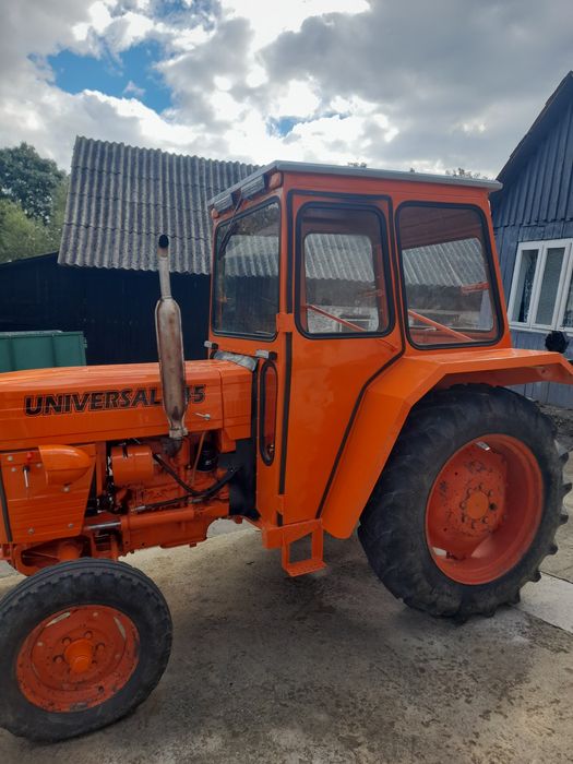 Tractor u445 romînesc