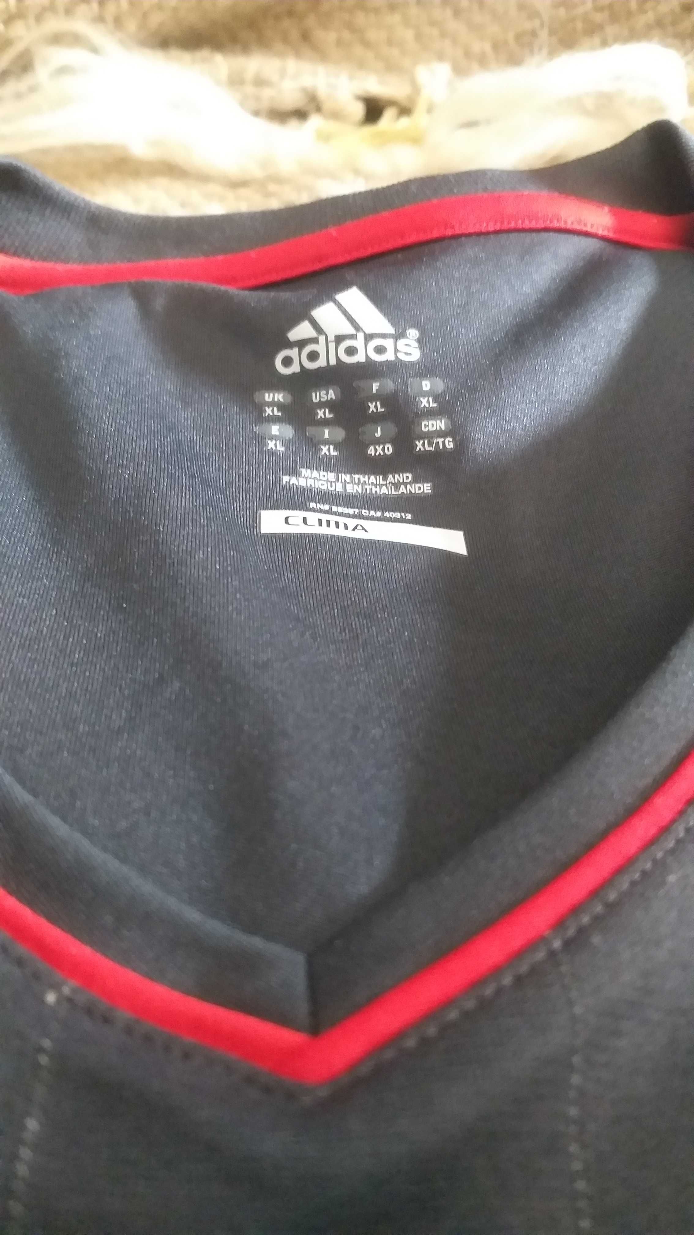 Оригиналнa тенискa на Liverpool - Adidas XL размер