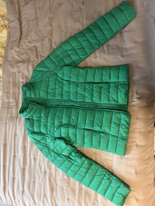 Зелено яке reserved