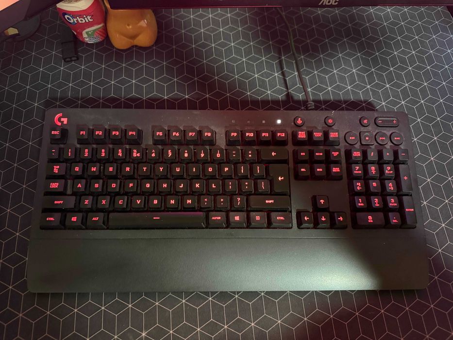 Tastatura gaming Logitech G213 RGB