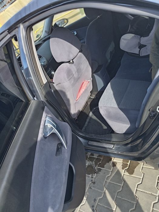 Nissan primera P12 K
