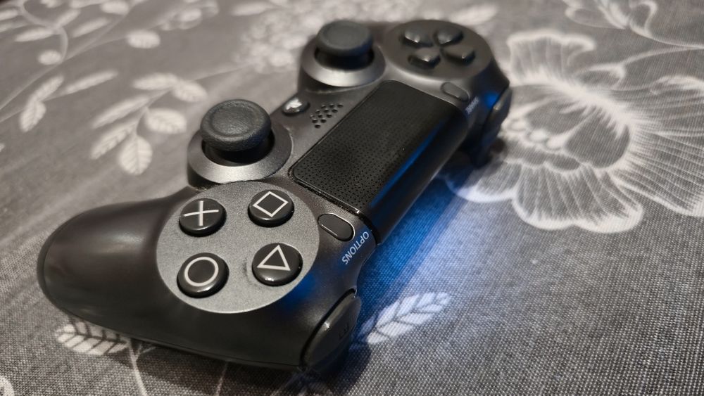 PlayStation 4 1TB Days of Play Limited