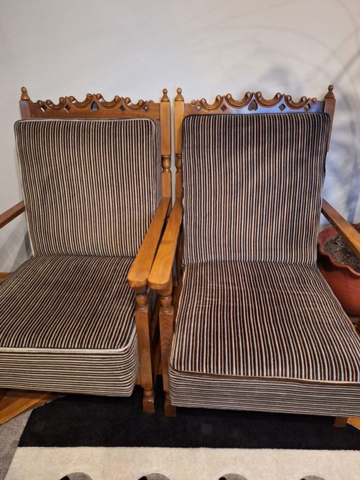 Set mobila 2 fotolii si masuta de cafea