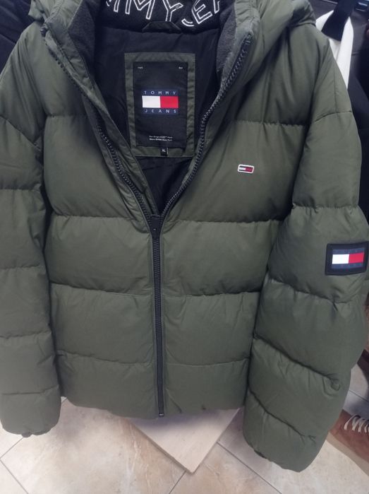 Tommy Hilfiger оригинално яке xl