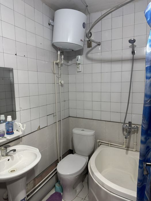 Квартира ватнийда 3 хоналик 4 хона килса булади