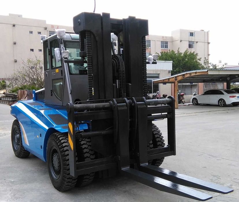 Аренда вилочного погрузчика 10 тонн