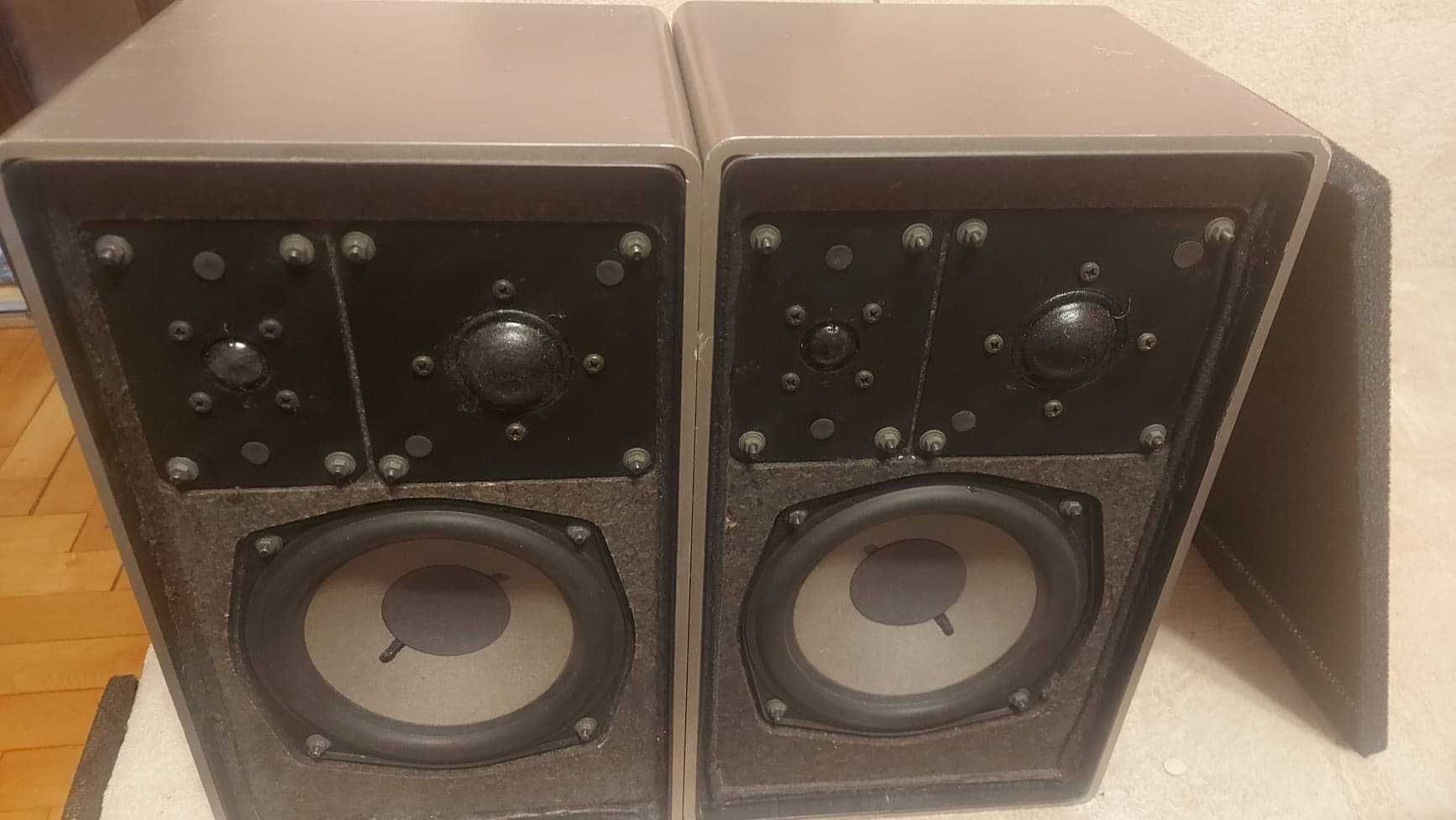 Gundig Super HIFI Box 650