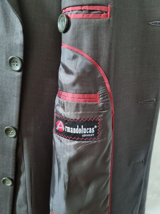 Пиджак с брюками