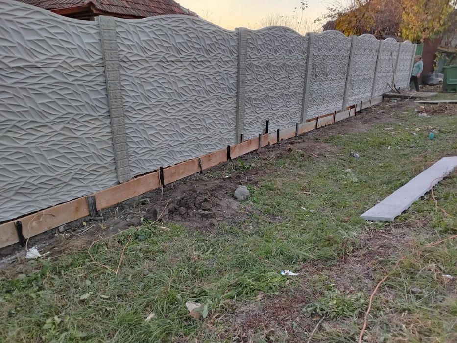 Gard din plăci de beton