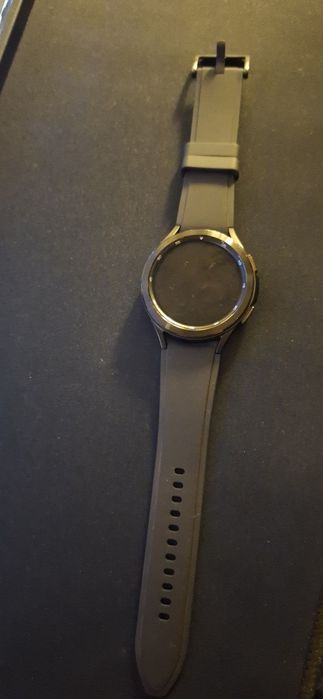 Продам часы Samsung Galaxy Watch 4 Classic