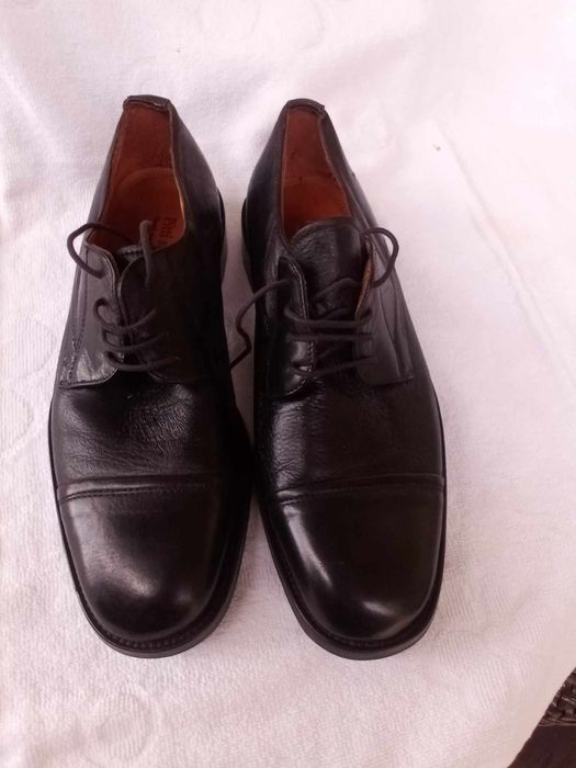 Pantofi de piele culoarea neagră