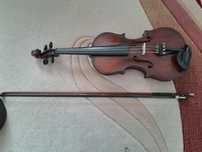 Vioară veche copie după Antonius Stradivarius + arcuș + cutie
