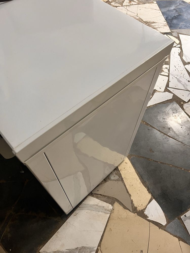 Морозильник Midea 203л