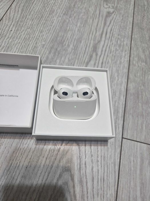 Apple airpods 3 albe