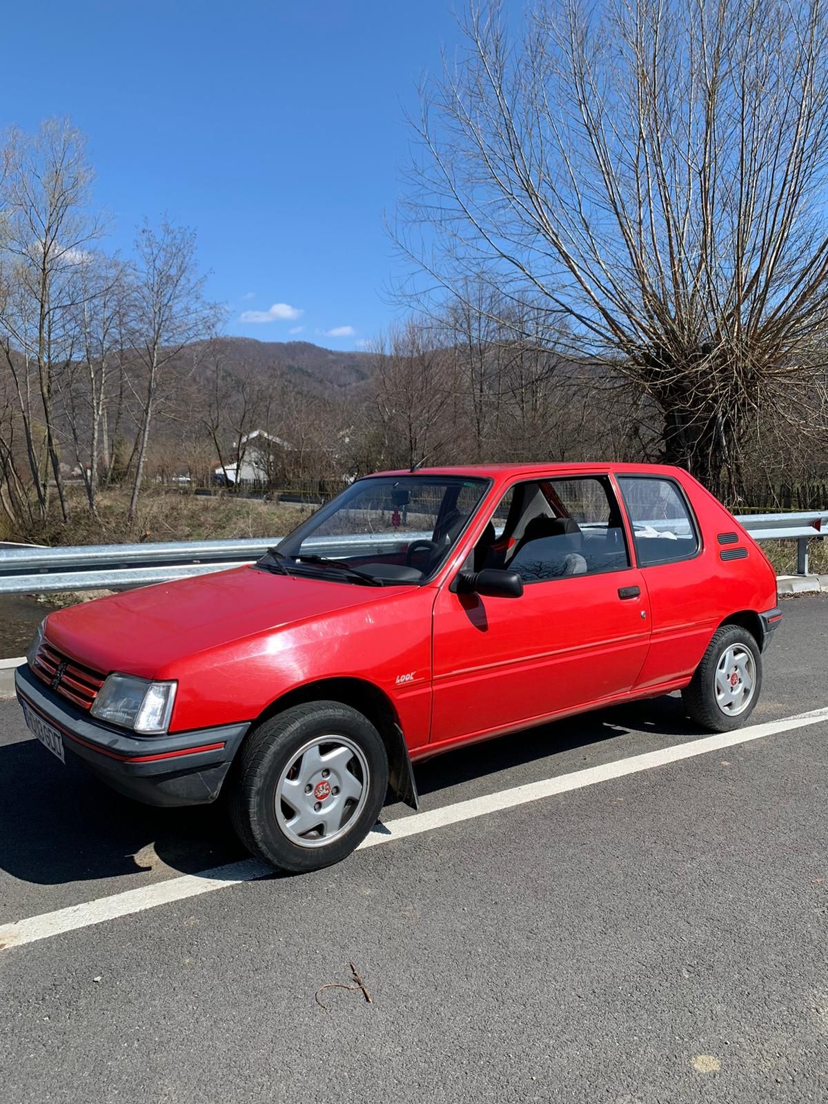 Peugeot 205 an fabricație 1991