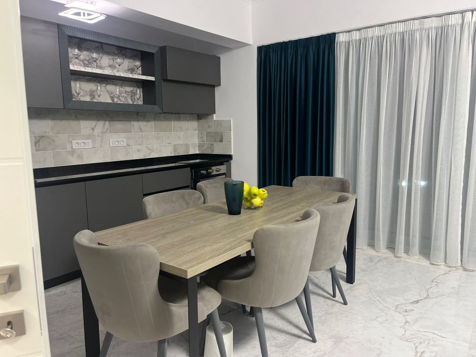 Închiriez apartament 2 camere, termen lung