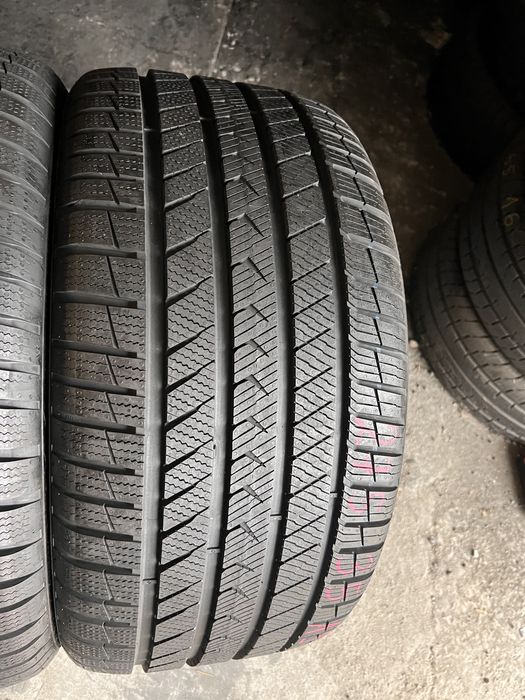 2 anvelope iarna NOI 275/35/19 , Vredestein , 8 mm