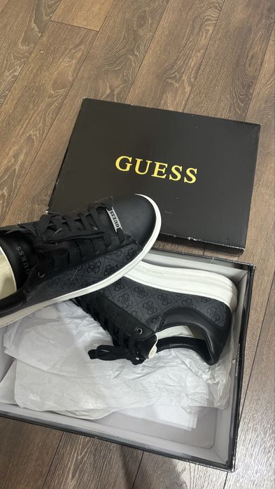 Guess обувки 43 номер