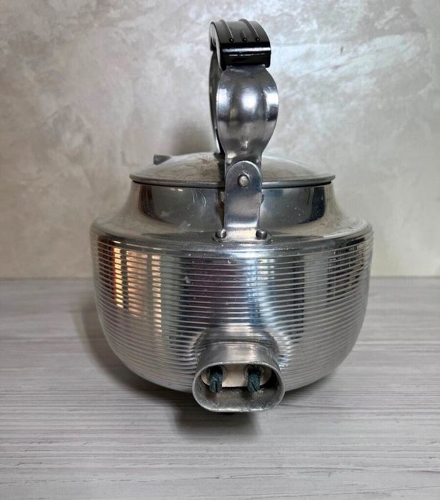 Fierbător electric Vintage tip ceainic 2 litri perfect functional