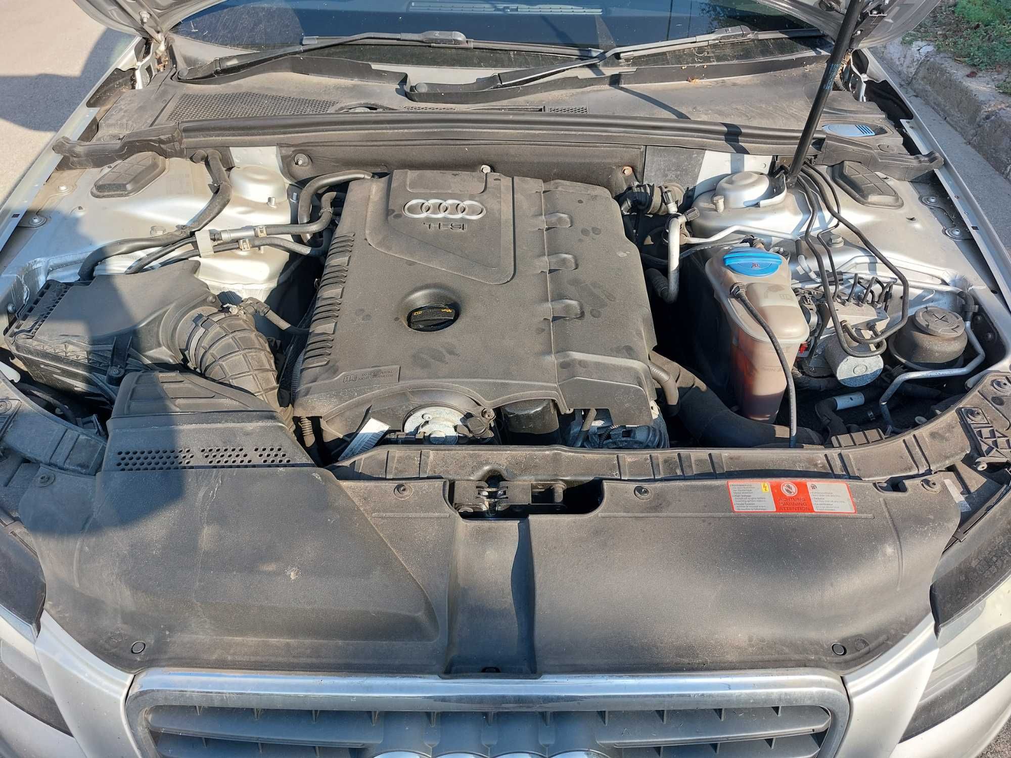 На Части:Audi A4 B8 1.8 TFSI 120 к.с. 2010 Налична ръчна скор. кутия!
