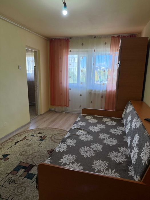 Inchiriez garsoniera con 1