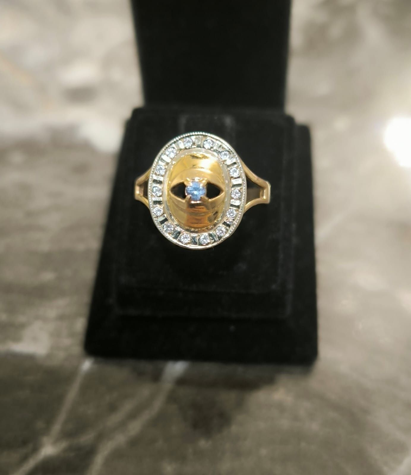 Золотое кольцо, камни фианиты 583 проба СССР