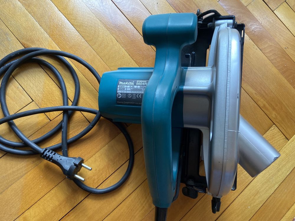 Fierăstrău-electric-circular 5604R-950W-165mm, nou, orig.Makita-Japan.