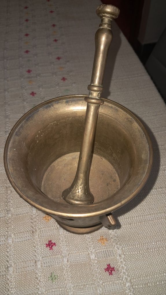 MOJAR deosebit ,  din bronz cu pistil