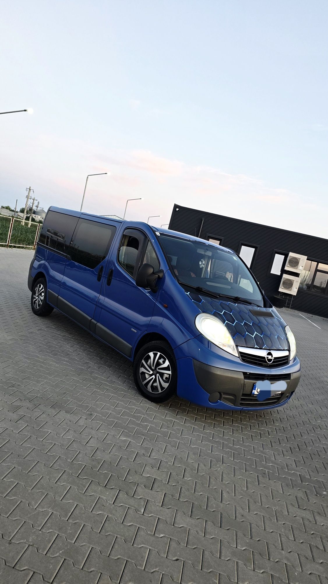 Vand/schimb Opel vivaro 2008 e4 2.5d 9 locuri loong
