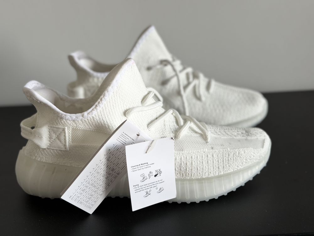 Adidasi  Yeezy Boost 350 White Cream