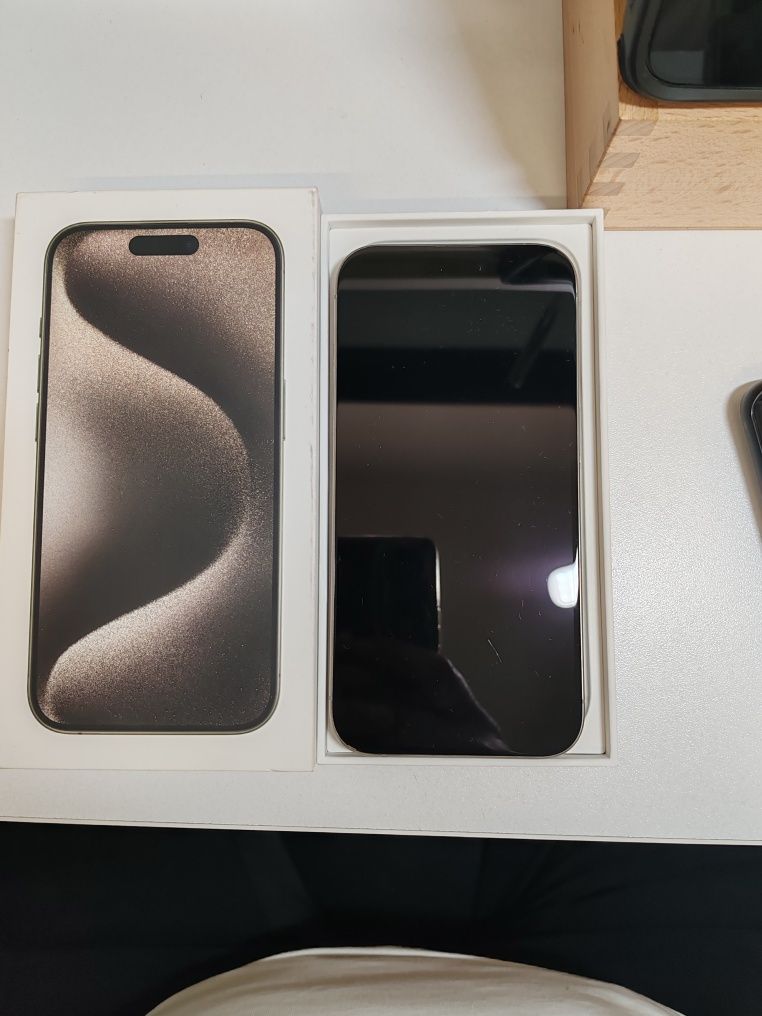 iPhone 15 Pro natural Titanium 128 GB baterie 97% cod unic 594