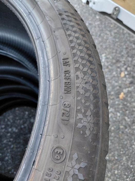 245/40/19" Continental 4бр.гуми