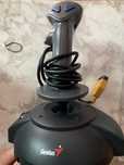 Maneta Joystick - Genius MaxFighter F-16U