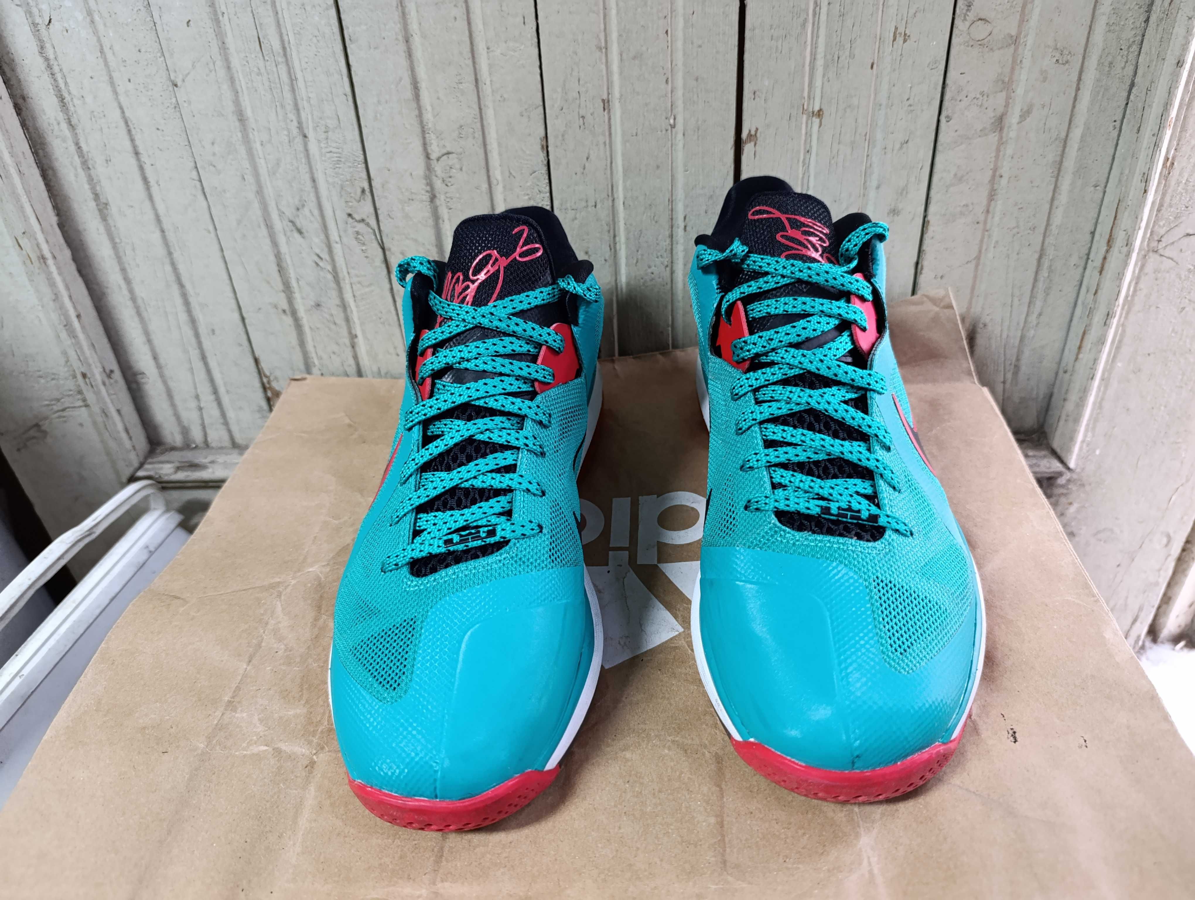 Nike LeBron 9 Low "Reverse Liverpool"оригинални маратонки 44 номер