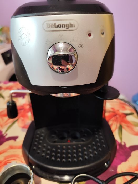 Кафемашина DeLonghi EC221.B