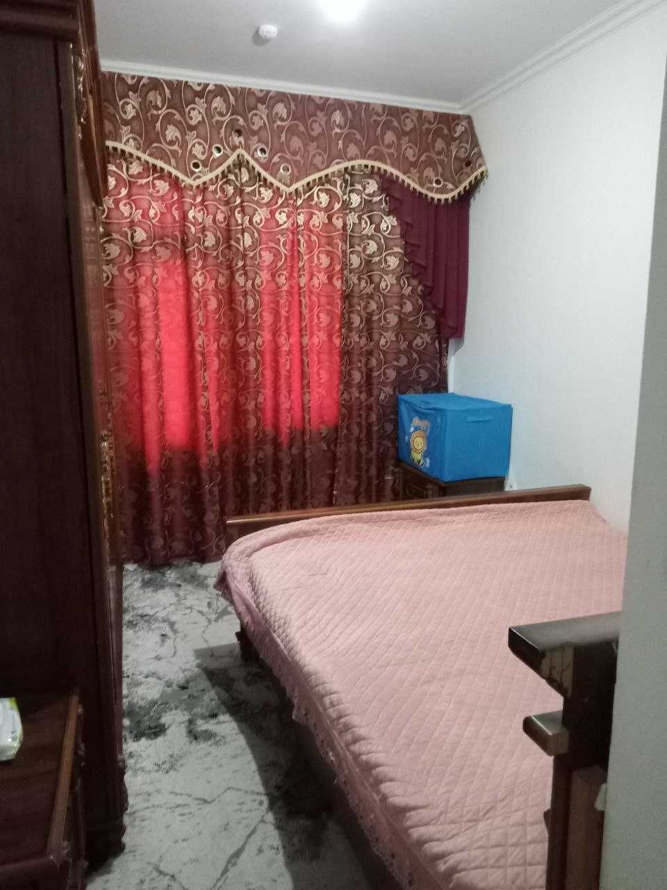 Uy sotiladi Yashnobod tumani olmos mahallasi yangi