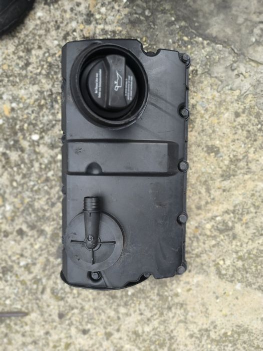 Capac culbutori 1.9 TDI Golf 5 Octavia 2 Touran Passat B6