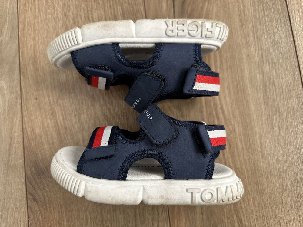 Tommy Hilfiger 25 sandale copii