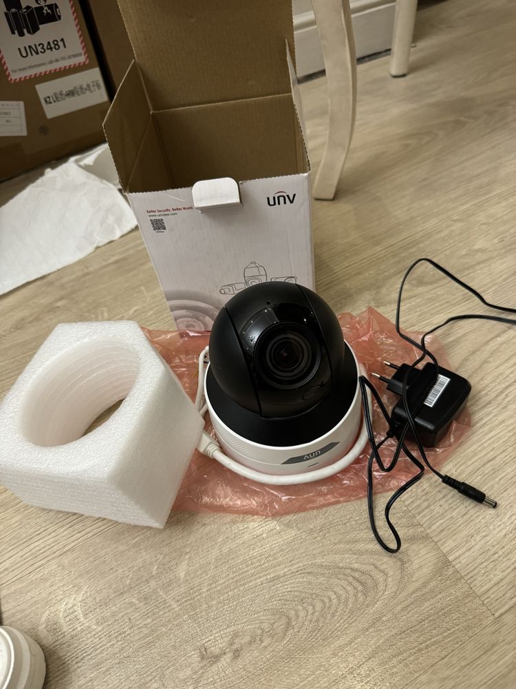 IP Камера видеонаблюдения UNV модель ICP6415SR-X5UPW-VG + флеш 256 гб