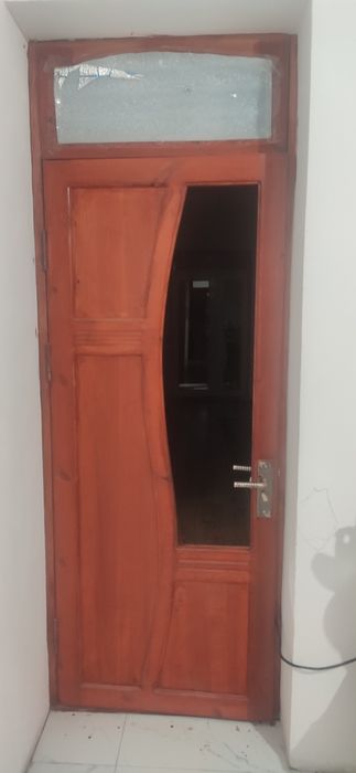 Eshik xonalarniki,Двери меж комнотные