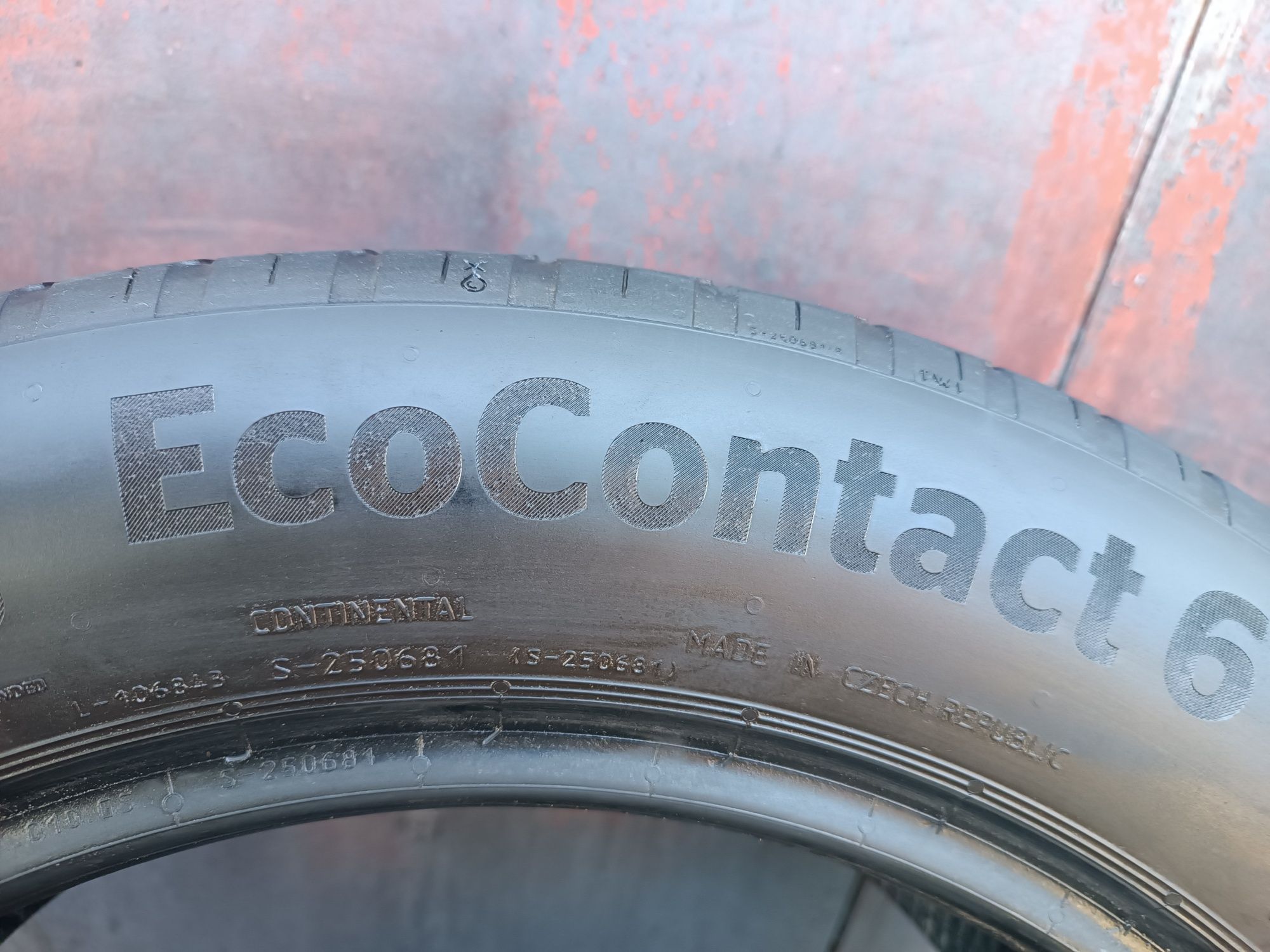 205/55/16 Continental