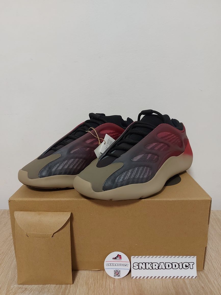 Yeezy 700v3 Fade Carbon