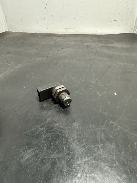 Senzor presiune rampa BMW Seria 3 E90 E91 320d 325d 335d 3.0diesel M57