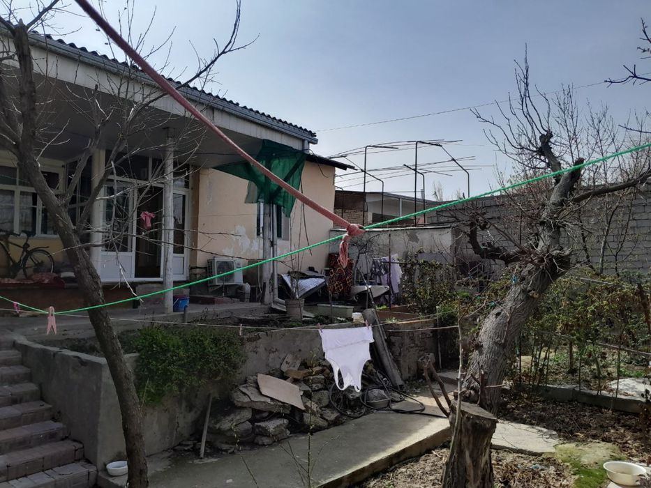 ПРОДАЁТСЯ под  гостиница земля Яккасарайский рай ор т  РАКАТ махалла