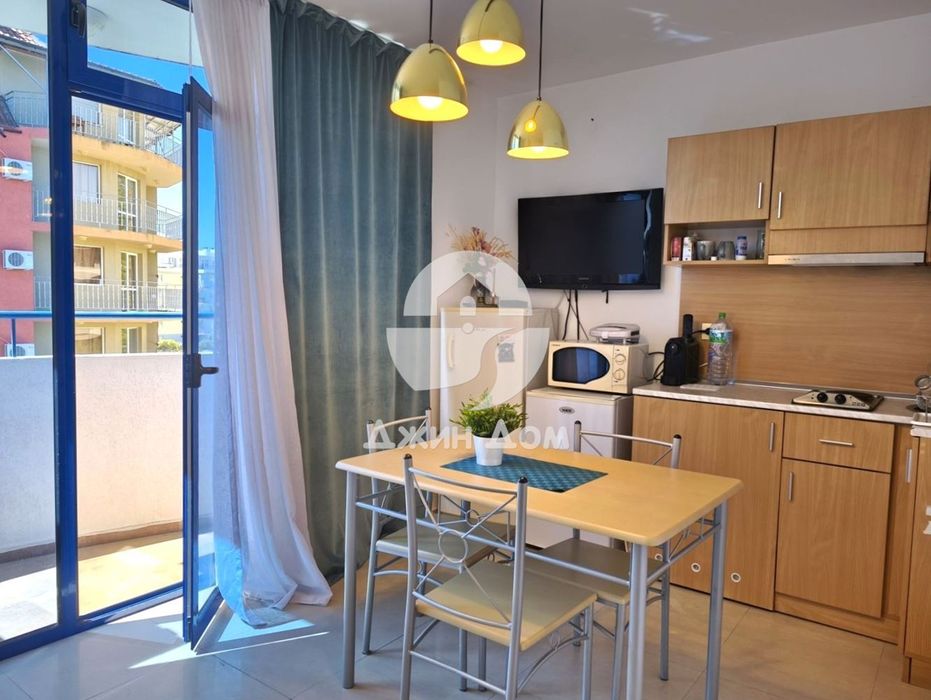 Продава се Двустаен апартамент в к.к. Слънчев бряг - 46 кв.м за 1403 €/кв.м - Снимка #1